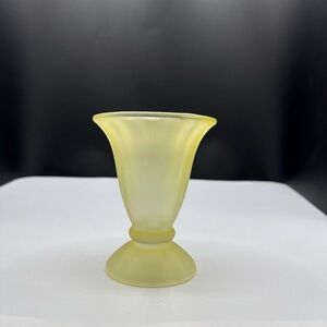 LIBBEY vintage yellow frosted glass sundae dessert cups set of 4 four